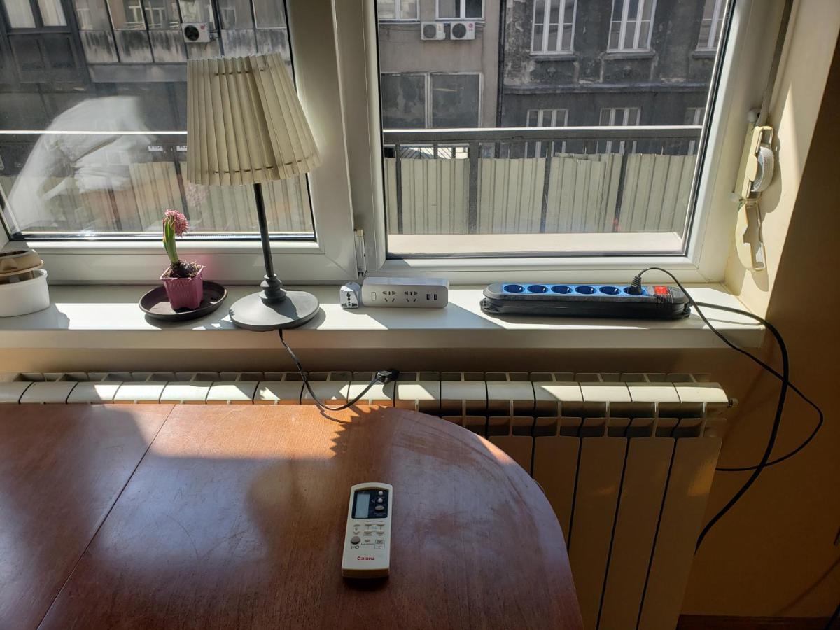 Private Cozy Room 2 With Shared Kitchen In Appartment ベオグラード エクステリア 写真